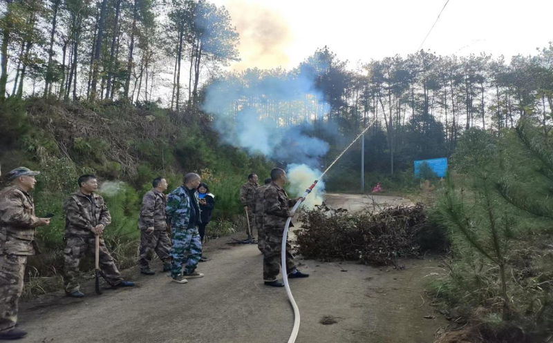 邻水县丰隆铺国有林场开展森林防灭火技能培训